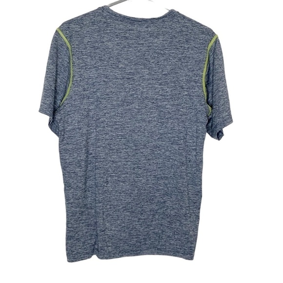 Columbia grey short sleeve tee. Size M - Picture 3 of 4